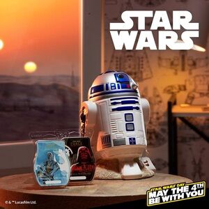 Scentsy Star Wars R2-D2 Blue and White Wax Warmer w/ Backlight